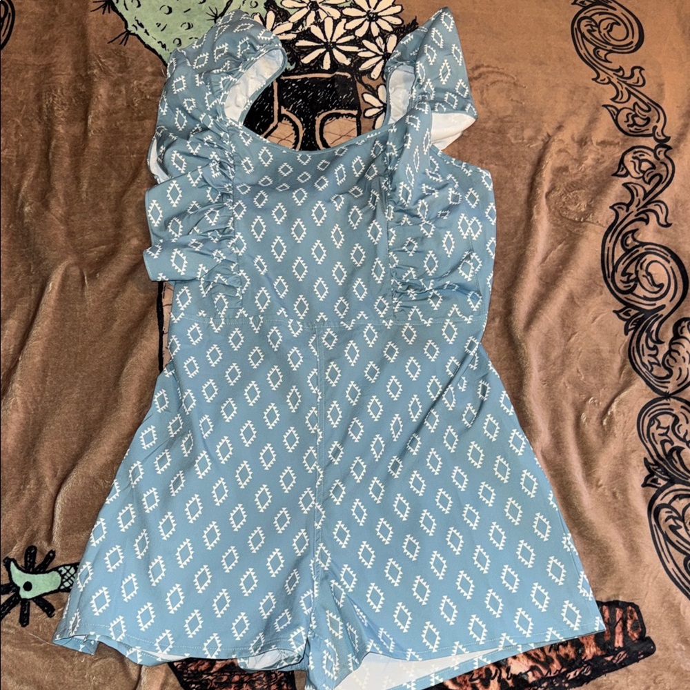 NWT Lucky & Blessed Blue Diamond Pattern Blouse